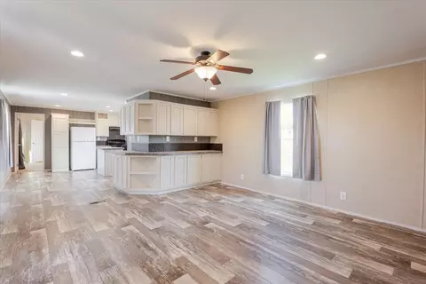 Living - 126 Starry Sky Ct, Springtown, TX 76082 photo 1 of 1