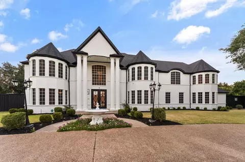307 Meadow Dr, Sunnyvale, TX 75182