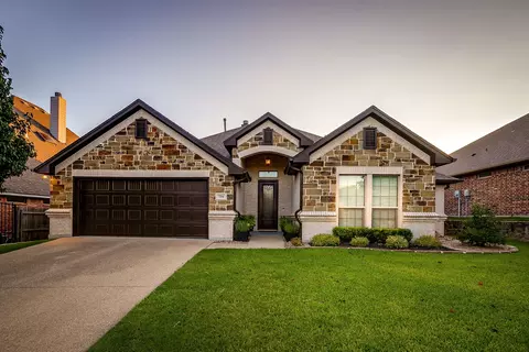 7208 Tour Trl, Benbrook, TX 76126