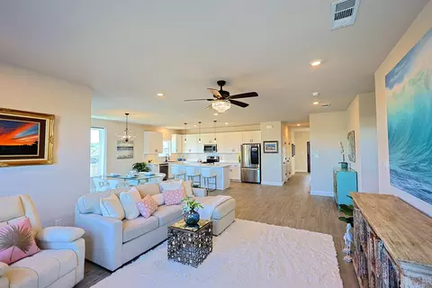 2415 Beverly Dr, Granbury, TX 76048