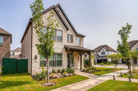 708 Pheasant Run St, Arlington, TX 76005