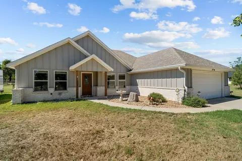 120 Grey Hound Ln, Poolville, TX 76487