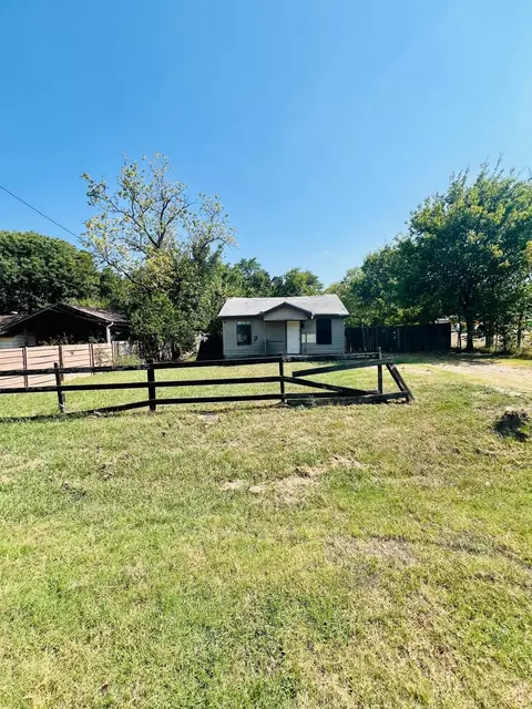 8332 Midland Ln, Dallas, TX 75217