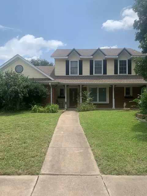 110 Ridgegate Dr, Garland, TX 75040