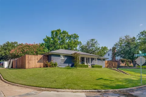 301 Valley Dr, Rockwall, TX 75087
