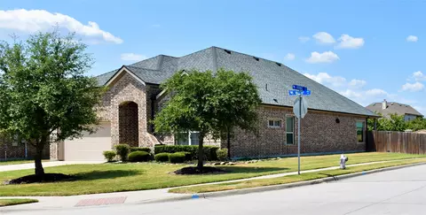 516 Millsap Dr, Van Alstyne, TX 75495