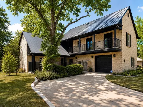 8903 Ravenswood Rd, Granbury, TX 76049
