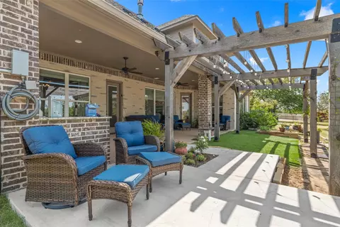 Exterior - 8305 Jonquil Dr, Waco, TX 76708 photo 6 of 7
