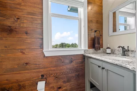 Bath - 8305 Jonquil Dr, Waco, TX 76708 photo 3 of 6