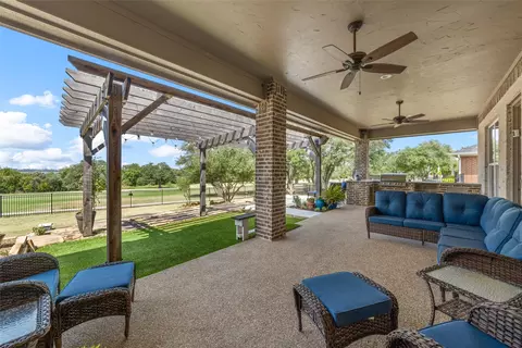 Exterior - 8305 Jonquil Dr, Waco, TX 76708 photo 5 of 7