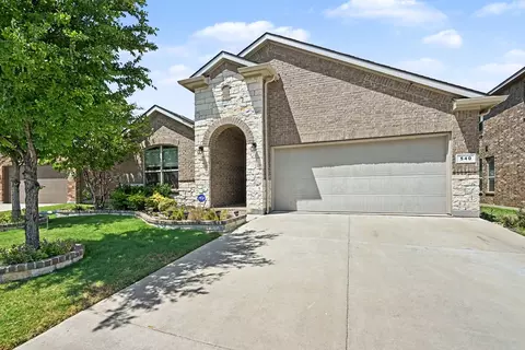 540 Dunmore Dr, Fort Worth, TX 76131