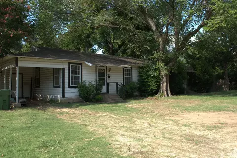 112 N Hatcher Ave, Lewisville, TX 75057