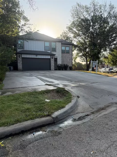 1714 Rosewood St, Grand Prairie, TX 75050