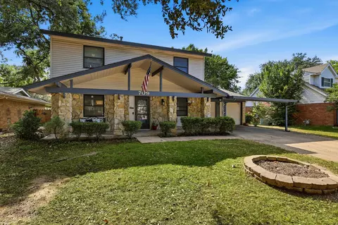 709 Lexington Dr, Irving, TX 75061