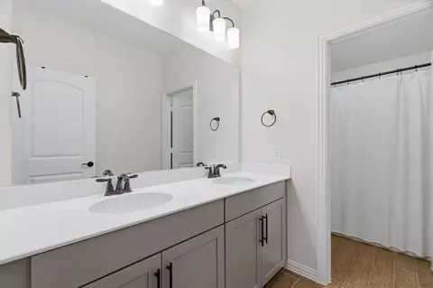 Bath - 1101 Pinnacle Breeze Dr, Haslet, TX 76052 photo 5 of 5