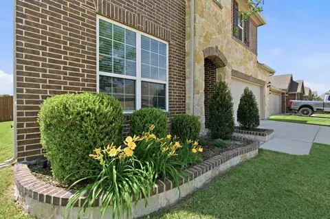Exterior - 1101 Pinnacle Breeze Dr, Haslet, TX 76052 photo 2 of 6