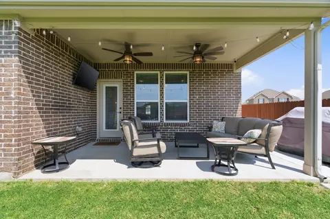 Exterior - 1101 Pinnacle Breeze Dr, Haslet, TX 76052 photo 4 of 6