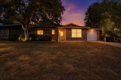 2100 NW 3rd Ave, Mineral Wells, TX 76067
