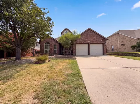 1756 Hidden Brook Dr, Grand Prairie, TX 75050