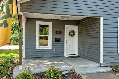 Exterior - 2200 Lyle Ave, Waco, TX 76708 photo 2 of 6