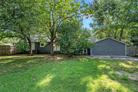 Exterior - 2200 Lyle Ave, Waco, TX 76708 photo 6 of 6