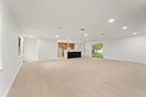 Living - 110 Hackberry St, Lancaster, TX 75146 photo 3 of 6