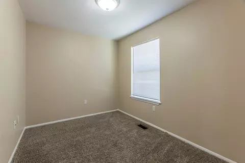 Bedroom - 1500 Lake Shore Dr #802, Waco, TX 76708 photo 6 of 8