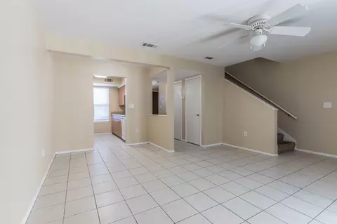 Living - 1500 Lake Shore Dr #802, Waco, TX 76708 photo 3 of 4