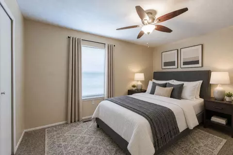 Bedroom - 1500 Lake Shore Dr #802, Waco, TX 76708 photo 1 of 8