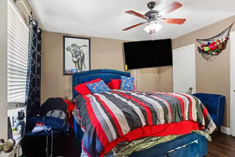 Bedroom - 1024 Old Barn Ln, Mesquite, TX 75149 photo 2 of 5