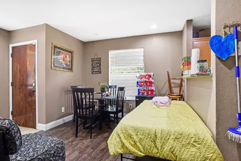 Bedroom - 1024 Old Barn Ln, Mesquite, TX 75149 photo 1 of 5