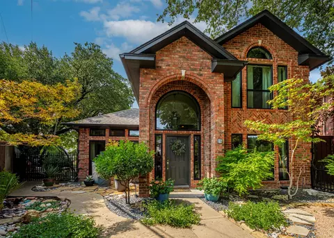 15 Country Club Pl, Waxahachie, TX 75165