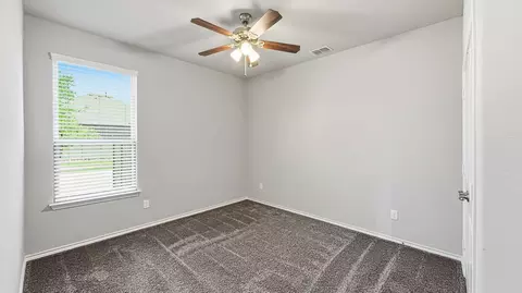 Bedroom - 824 Dove Cv, Argyle, TX 76226 photo 2 of 4