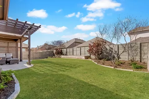 Exterior - 1120 8th St, Argyle, TX 76226 photo 4 of 7