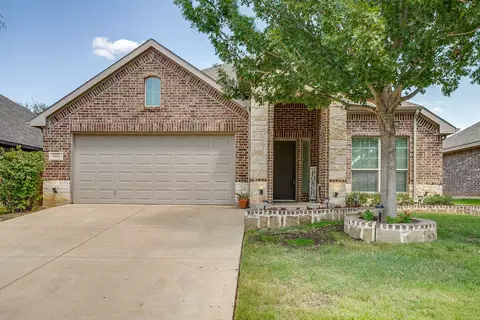 11829 Hassop Ln, Burleson, TX 76028