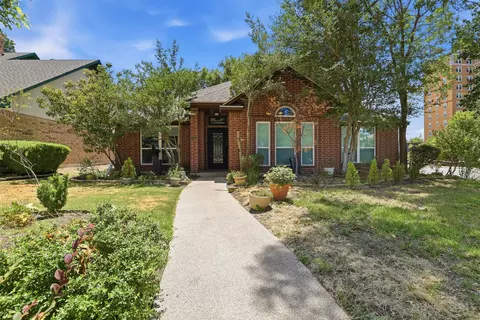 2229 Weatherbee St, Fort Worth, TX 76110