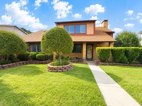 1734 Hartford Dr, Carrollton, TX 75007