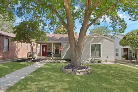 4028 Locke Ave, Fort Worth, TX 76107
