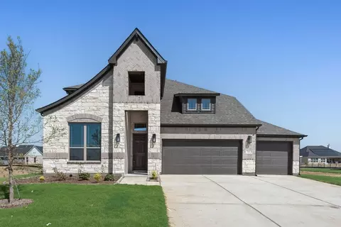 7011 Lilly Ln, Sanger, TX 76266