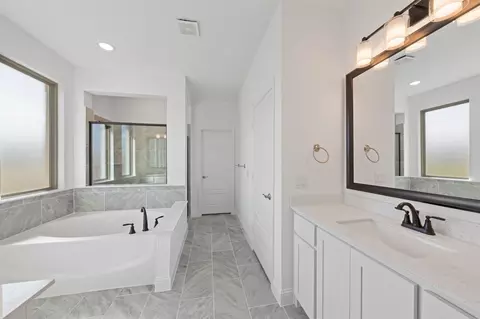 Bath - 5000 Taylor Trl, Sanger, TX 76266 photo 1 of 1