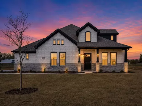 347 Copper Branach Rd, Whitesboro, TX 76273