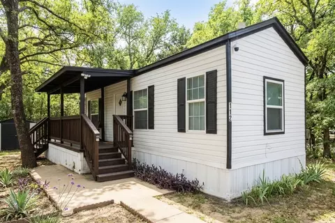 700 Leisure Dr #112, Fort Worth, TX 76120