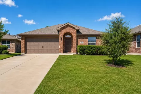 2601 Stonewall Ln, Fort Worth, TX 76123