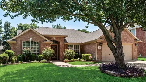 2311 Forest Park Cir, Mansfield, TX 76063