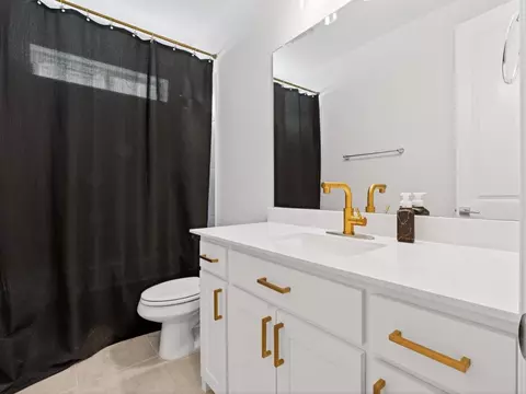 Bath - 3040 Sunfish St, Prosper, TX 75078 photo 7 of 7