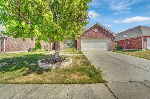 1913 Grand Fir Dr, Little Elm, TX 75068
