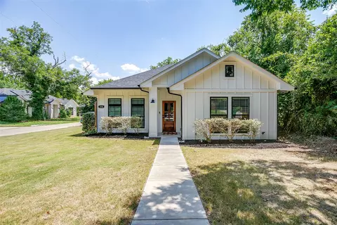 114 Tuggle St, Waxahachie, TX 75165