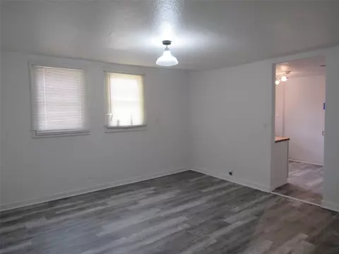 Living - 2705 Summer Ave, Waco, TX 76708 photo 4 of 4