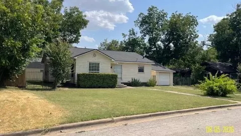 2332 Glencrest Dr, Fort Worth, TX 76119