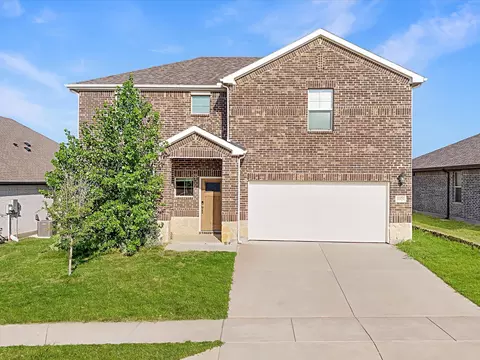 10529 Tuxinaw Trl, Fort Worth, TX 76179